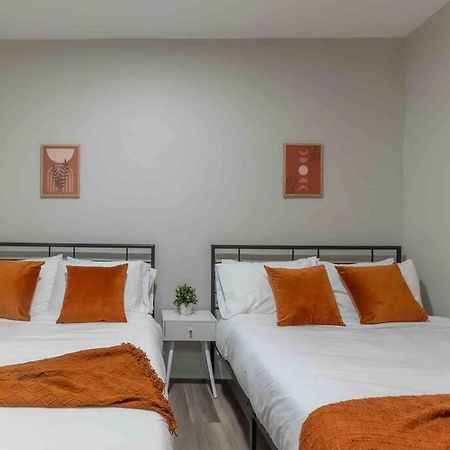 Pumpkin Premise By Airport, 5 Beds, Sleeps 8, Book 7 Days, Get 20 Percent Off Apartamento Newark Exterior foto