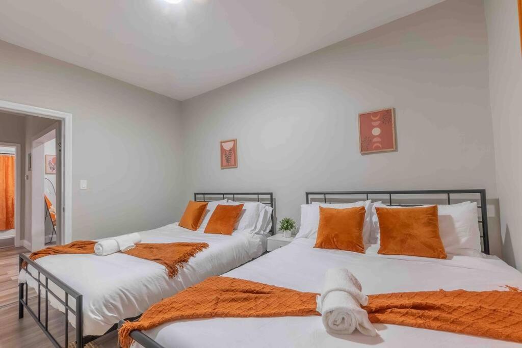 Pumpkin Premise By Airport, 5 Beds, Sleeps 8, Book 7 Days, Get 20 Percent Off Apartamento Newark Exterior foto