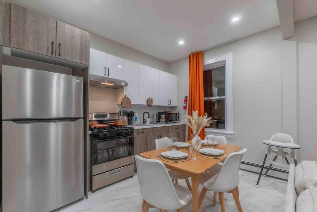 Pumpkin Premise By Airport, 5 Beds, Sleeps 8, Book 7 Days, Get 20 Percent Off Apartamento Newark Exterior foto