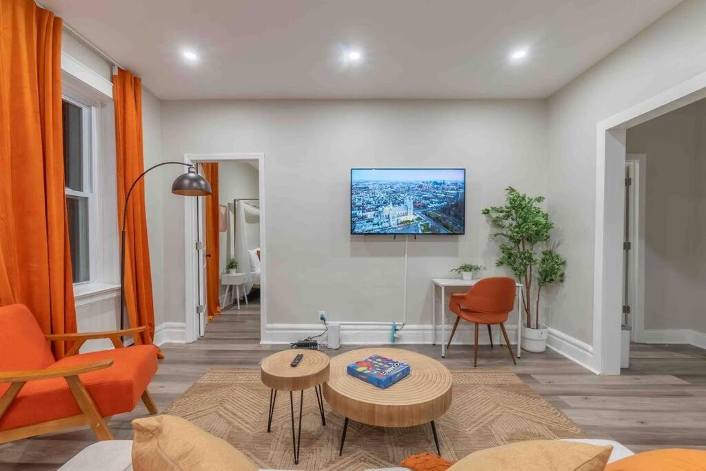 Pumpkin Premise By Airport, 5 Beds, Sleeps 8, Book 7 Days, Get 20 Percent Off Apartamento Newark Exterior foto
